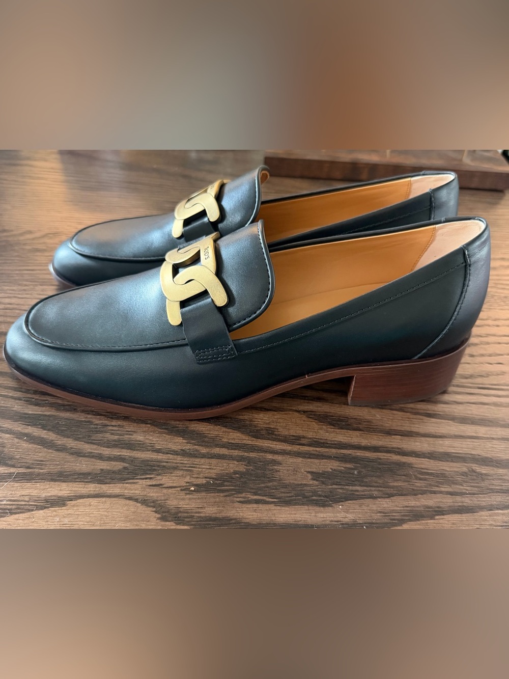 Brand New! Tod's Kate Chain Leather Loafers Size 41